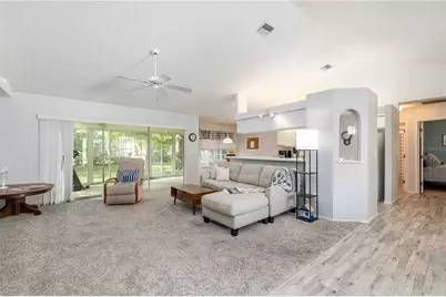 4524 28th Avenue Drive E, Bradenton, FL 34208 - Photo 3