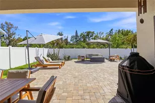 5225 Asher Ct, Sarasota, FL 34232 - Photo 45