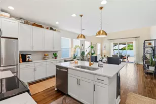 5225 Asher Ct, Sarasota, FL 34232 - Photo 3