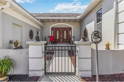 4820 61st Avenue Drive W, Bradenton, FL 34210 - Photo 3