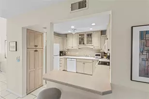 1633 Boathouse Cir, Sarasota, FL 34231 - Photo 13