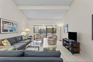 1633 Boathouse Cir, Sarasota, FL 34231 - Photo 9