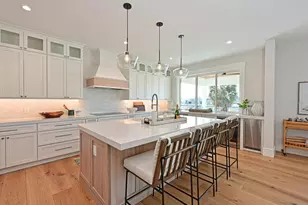 303 55th St, Holmes Beach, FL 34217 - Photo 11