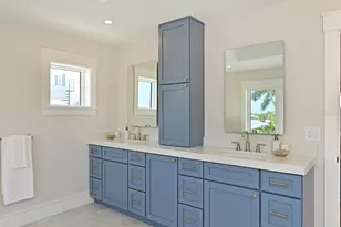 303 55th St, Holmes Beach, FL 34217 - Photo 29