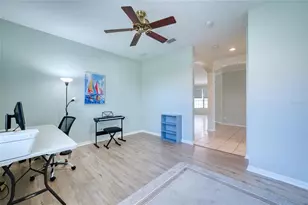 8142 Stirling Falls Cir, Sarasota, FL 34243 - Photo 17