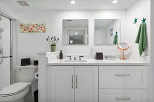 1708 Glenhouse Dr, Sarasota, FL 34231 - Photo 17