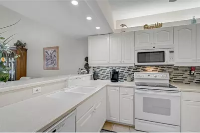 414 Laurel Lake Drive #204, Venice, FL 34292 - Photo 9