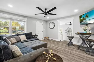 5135 Old Bradenton Rd, Sarasota, FL 34234 - Photo 9
