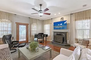 1563 4th St, Sarasota, FL 34236 - Photo 3