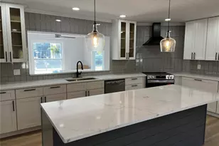 403 28th St, Holmes Beach, FL 34217 - Photo 5