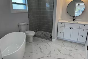 403 28th St, Holmes Beach, FL 34217 - Photo 17