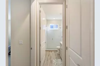 1045 Crosswind Avenue, Sarasota, FL 34240 - Photo 43