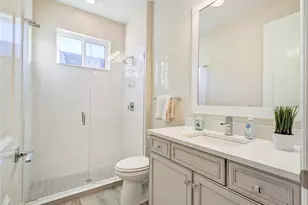 1045 Crosswind Ave, Sarasota, FL 34240 - Photo 49