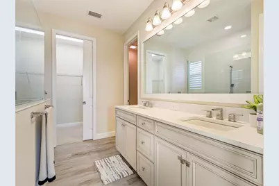 1045 Crosswind Avenue, Sarasota, FL 34240 - Photo 31