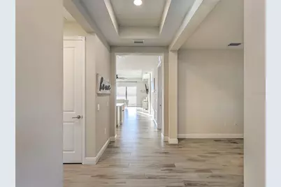 1045 Crosswind Avenue, Sarasota, FL 34240 - Photo 9