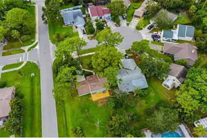 2004 Wood Hollow Place, Sarasota, FL 34235 - Photo 39