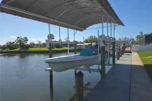 4007 Royal Palm Dr, Bradenton, FL 34210 - Photo 25