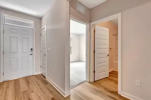 18303 Wheathouse Pl, Bradenton, FL 34211 - Photo 3