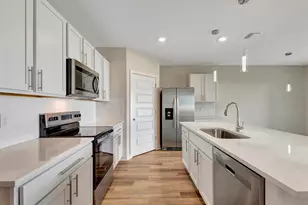 18303 Wheathouse Pl, Bradenton, FL 34211 - Photo 9