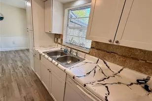 4918 Gold Trees Way, Sarasota, FL 34232 - Photo 11