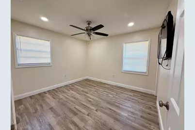 4918 Gold Trees Way, Sarasota, FL 34232 - Photo 19