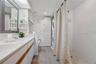433 Cerromar Ln, Venice, FL 34293 - Photo 11