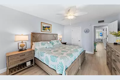 600 Manatee Avenue #106, Holmes Beach, FL 34217 - Photo 33