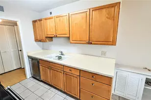 4822 Ocean Blvd, Sarasota, FL 34242 - Photo 11