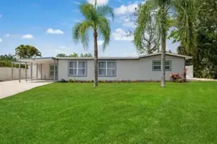 2539 Trinidad St, Sarasota, FL 34231 - Photo 1