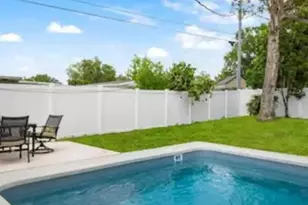 2539 Trinidad St, Sarasota, FL 34231 - Photo 27