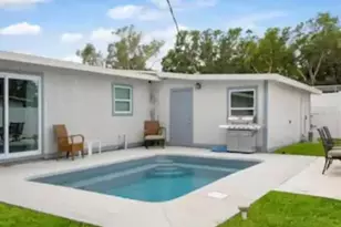 2539 Trinidad St, Sarasota, FL 34231 - Photo 3