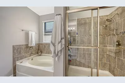 8143 36th Street E, Sarasota, FL 34243 - Photo 39