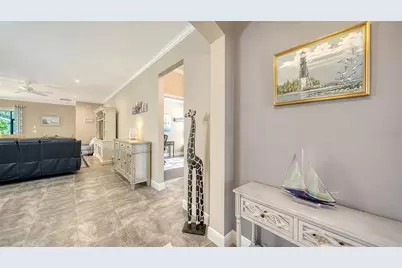 8143 36th Street E, Sarasota, FL 34243 - Photo 7