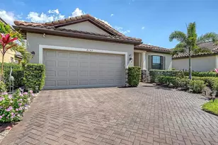 8143 36th St E, Sarasota, FL 34243 - Photo 63