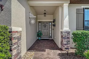 8143 36th St E, Sarasota, FL 34243 - Photo 3