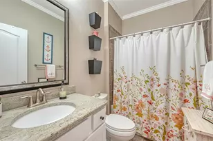 8143 36th St E, Sarasota, FL 34243 - Photo 45