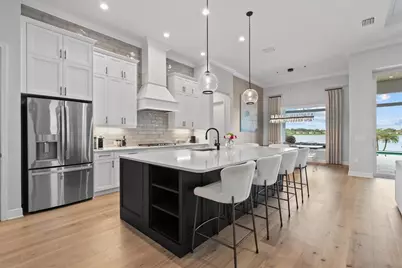 6353 Isla Del Ray Avenue, Sarasota, FL 34240 - Photo 11