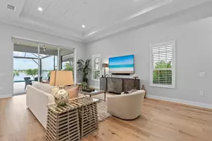 6353 Isla Del Ray Ave, Sarasota, FL 34240 - Photo 9