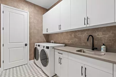 6353 Isla Del Ray Avenue, Sarasota, FL 34240 - Photo 33