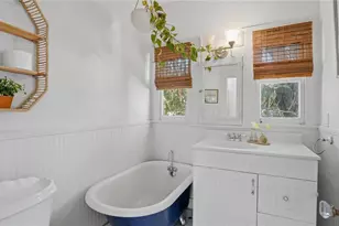 2722 2nd Ave W, Bradenton, FL 34205 - Photo 17