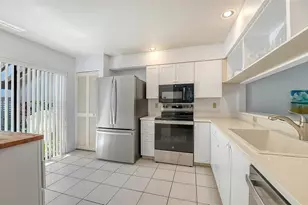 4557 Kingsmere, Sarasota, FL 34235 - Photo 7