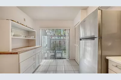 4557 Kingsmere #23, Sarasota, FL 34235 - Photo 9