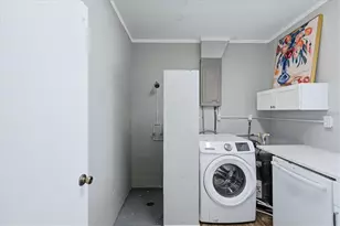 5919 Richard Pl, Sarasota, FL 34231 - Photo 33