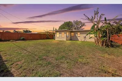 5919 Richard Place, Sarasota, FL 34231 - Photo 3