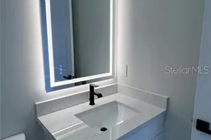 1009/1011 NE 15th Ln, Cape Coral, FL 33909 - Photo 33