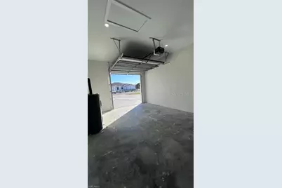 1009/1011 NE 15th Ln, Cape Coral, FL 33909 - Photo 43