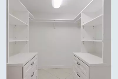 1511 Gulf Of Mexico Drive #201, Longboat Key, FL 34228 - Photo 19