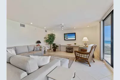 1511 Gulf Of Mexico Drive #201, Longboat Key, FL 34228 - Photo 5