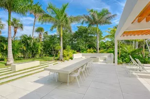 1511 Gulf of Mexico Dr, Longboat Key, FL 34228 - Photo 33