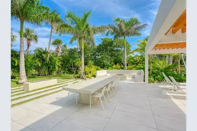 1511 Gulf Of Mexico Drive #201, Longboat Key, FL 34228 - Photo 35